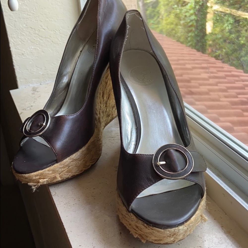 Jessica Simpson wedges